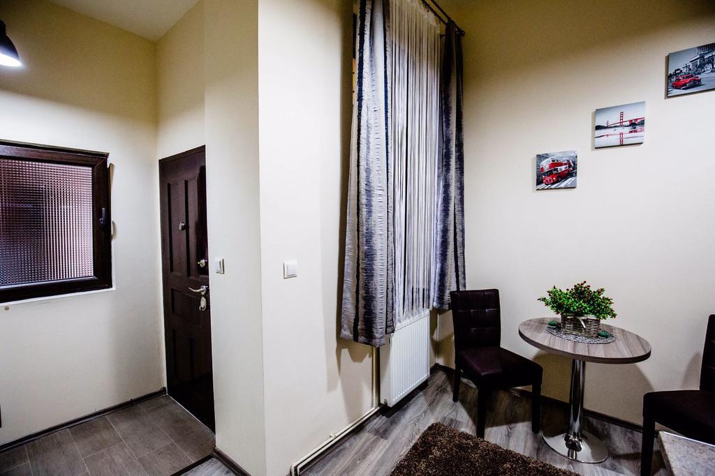 Anna Central Studio Apartment ซีบิว ภายนอก รูปภาพ